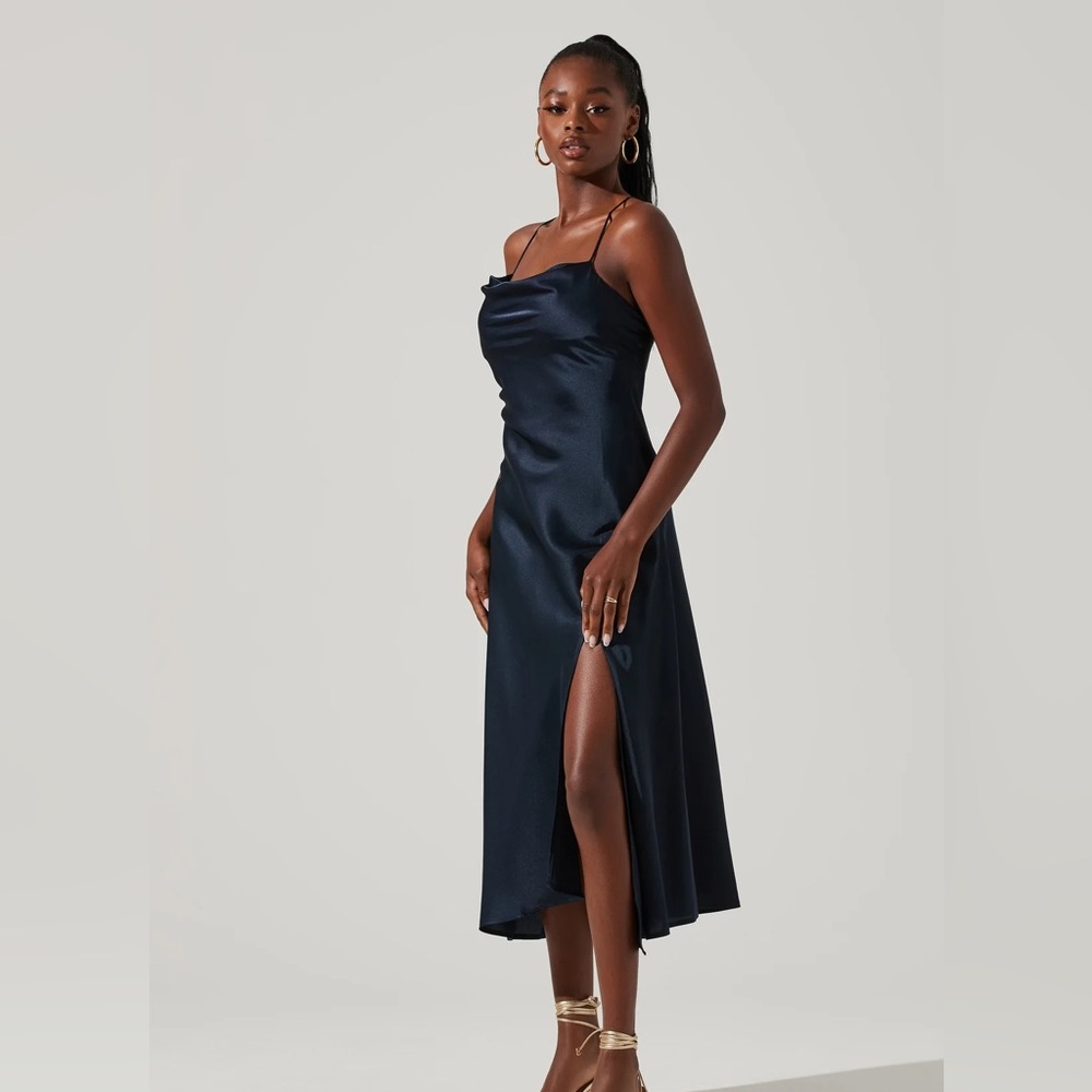 Astr the label midi black dress